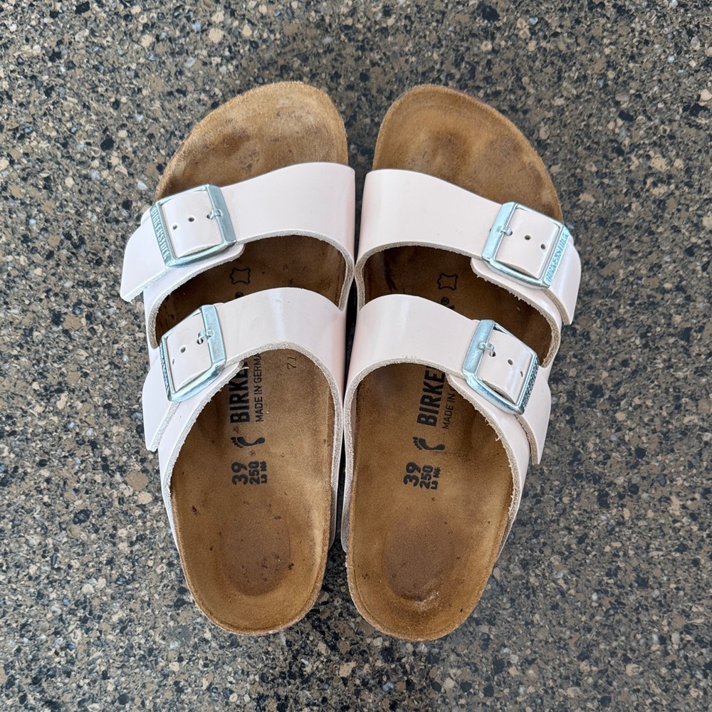 Birkenstock sandals, 8 true to size. Petal pink pearl!